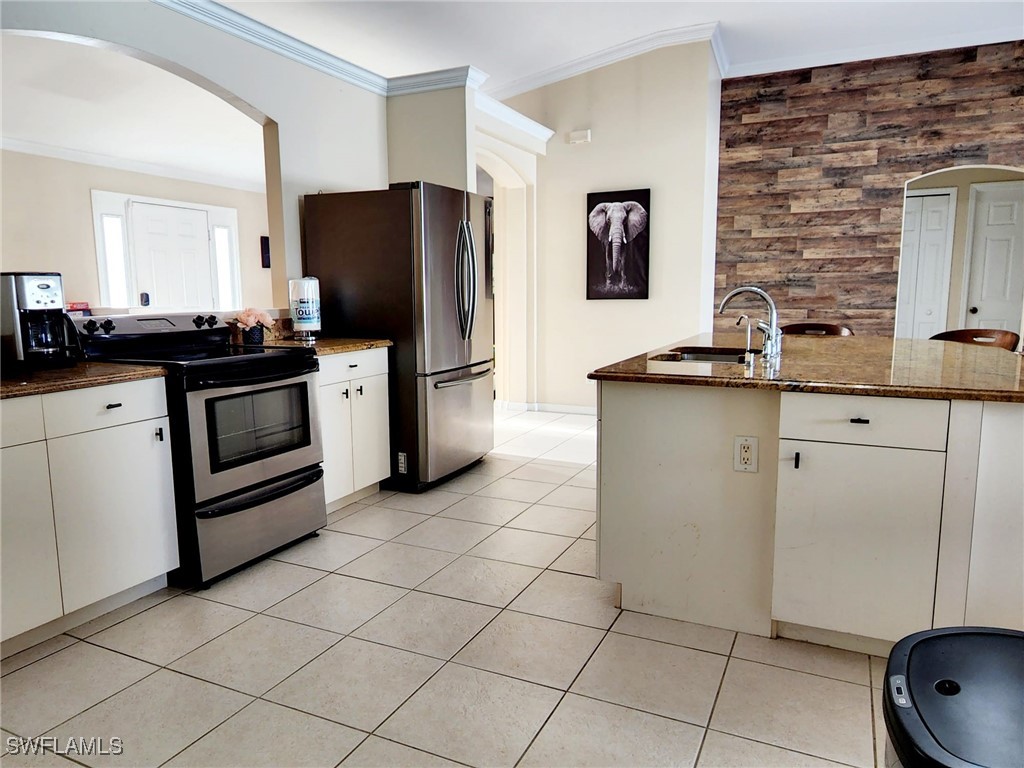 101 NW 35th Place Cape Coral FL 33993 225046310 image6