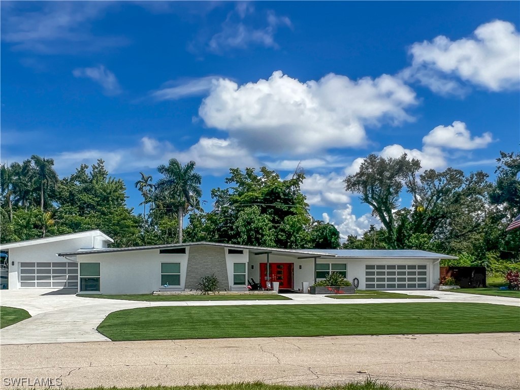 1013 Aqua Lane Fort Myers FL 33919 223063247 image1