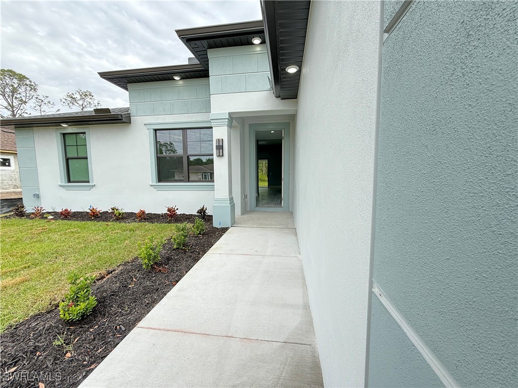 1014 Magnolia Avenue Lehigh Acres FL 33972 225005969 image3