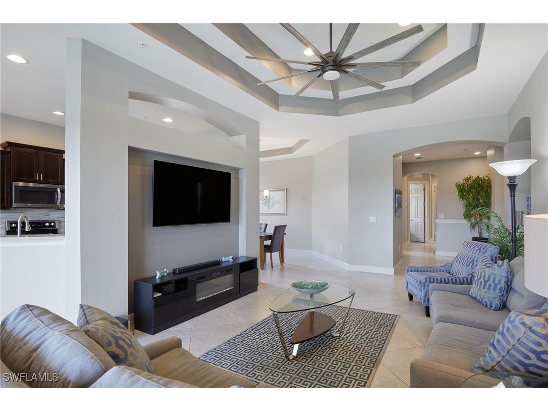 10230 Glastonbury Circle #202 Fort Myers FL 33913 225044897 image3
