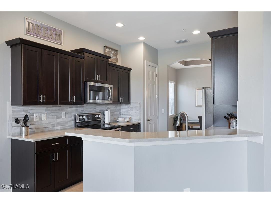 10230 Glastonbury Circle #202 Fort Myers FL 33913 225044897 image8