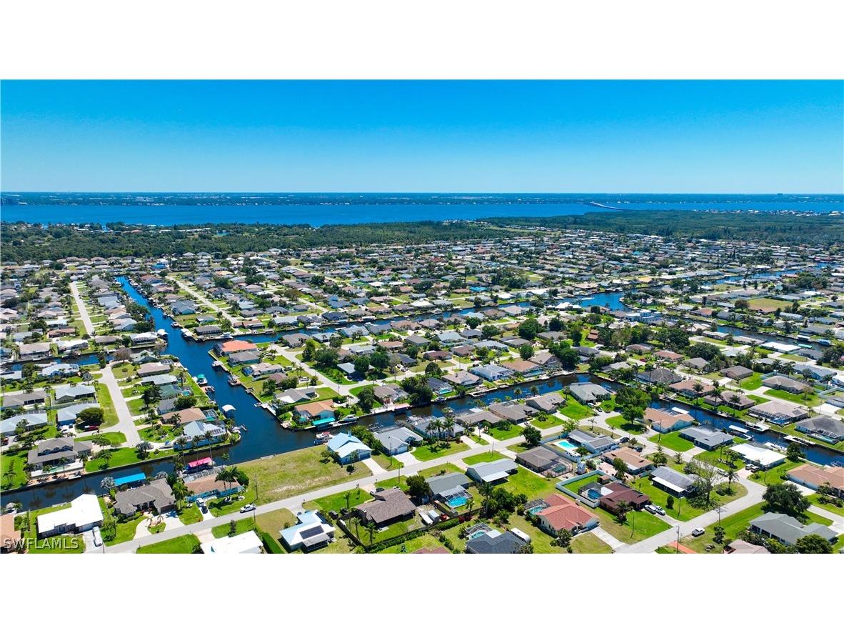 1025 SE 20th Avenue Cape Coral FL 33990 224039837 image4