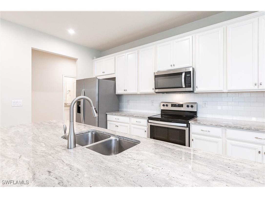 10267 Bonavie Cove Drive Fort Myers FL 33966 225011657 image17