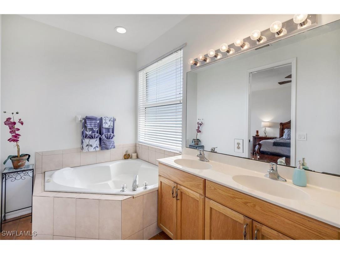 103 NW 33rd Avenue Cape Coral FL 33993 225022889 image25