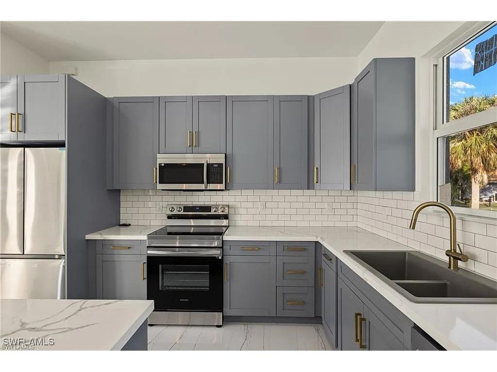 103 NW 9th Street Cape Coral FL 33993 225023607 image9