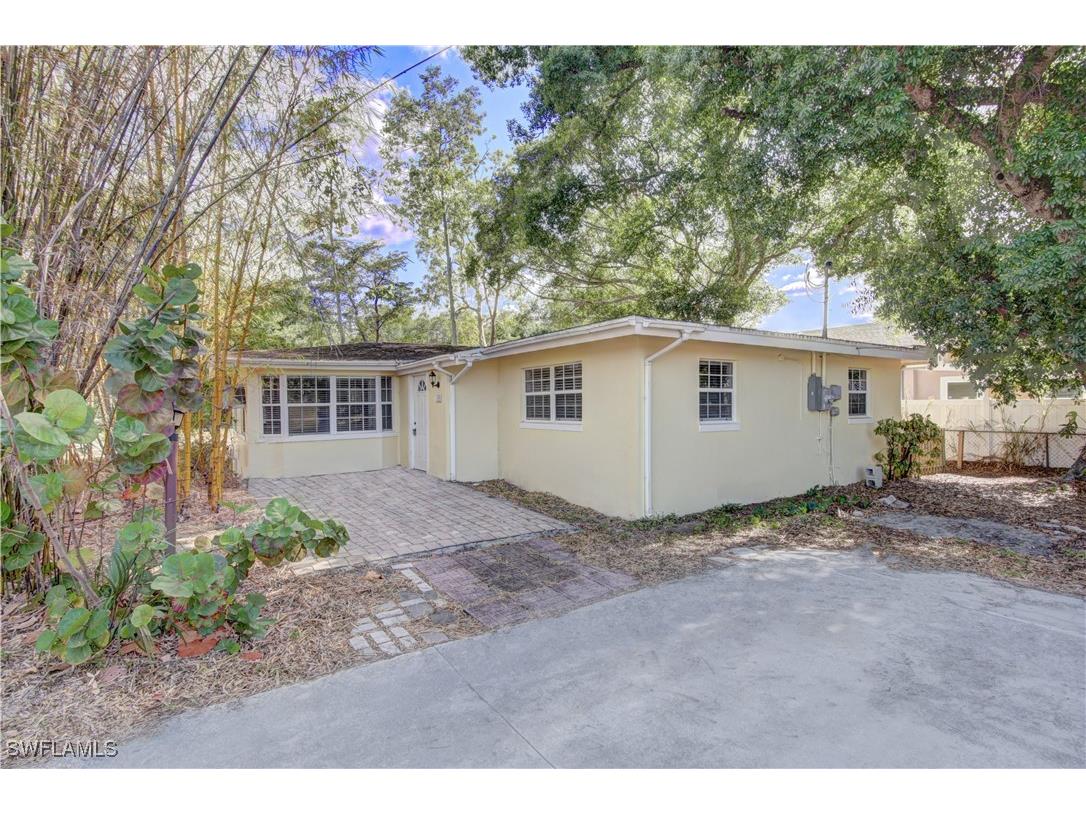 1030 Alderman Street Fort Myers FL 33916 225047340 image1