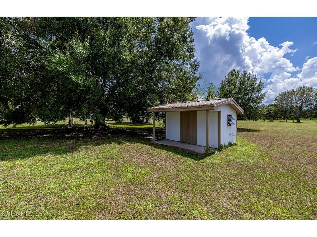 1038 Seminole Circle Moore Haven FL 33471 225006954 image3