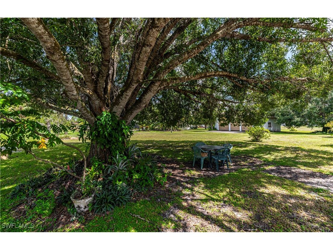 1038 Seminole Circle Moore Haven FL 33471 225006954 image4