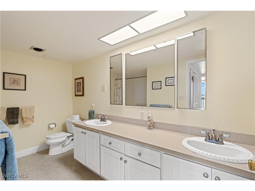 10420 Gulf Shore Drive #132 Naples FL 34108 225041036 image24