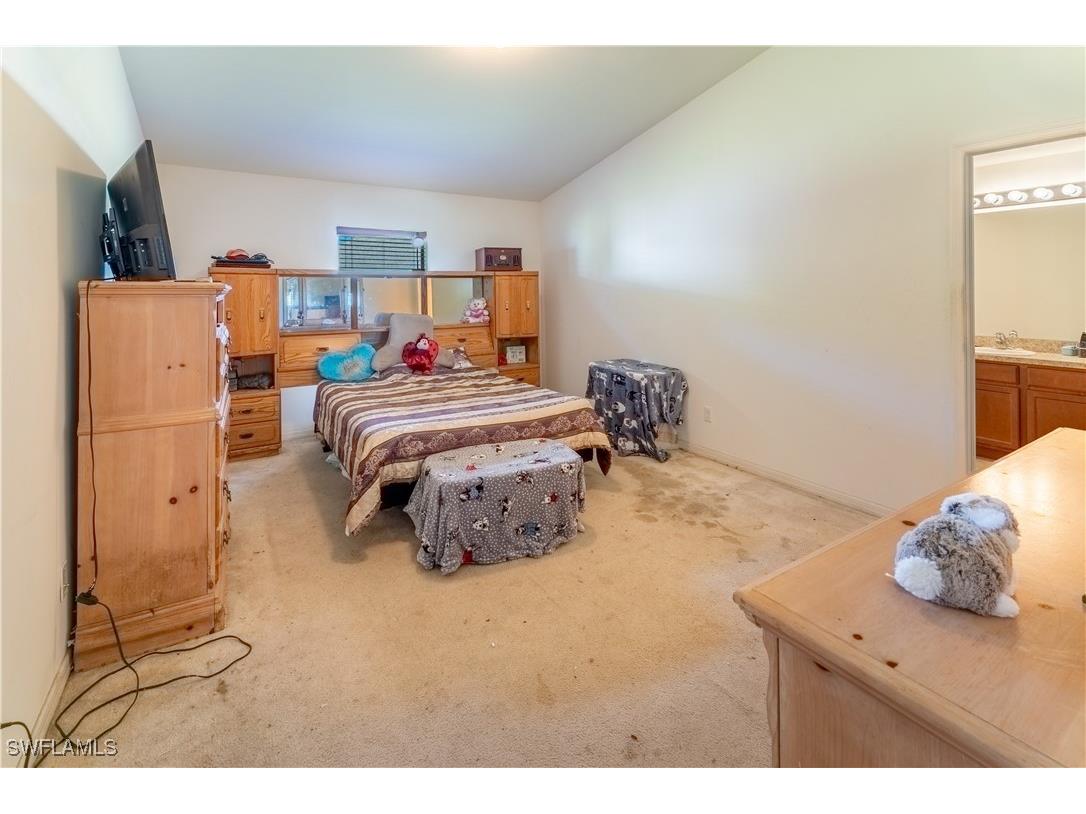 1045 NE 2nd Street Cape Coral FL 33909 225023116 image12