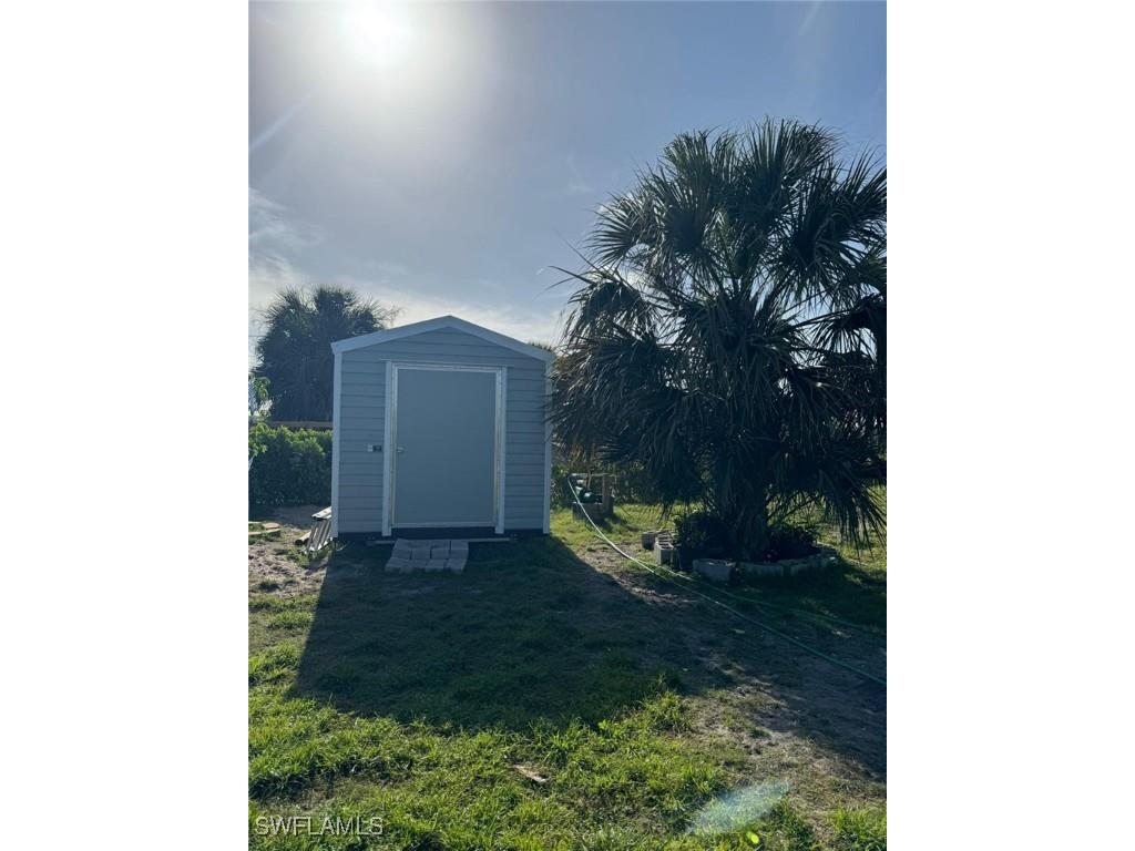 1046 Saturn Court Labelle FL 33945 225040116 image4