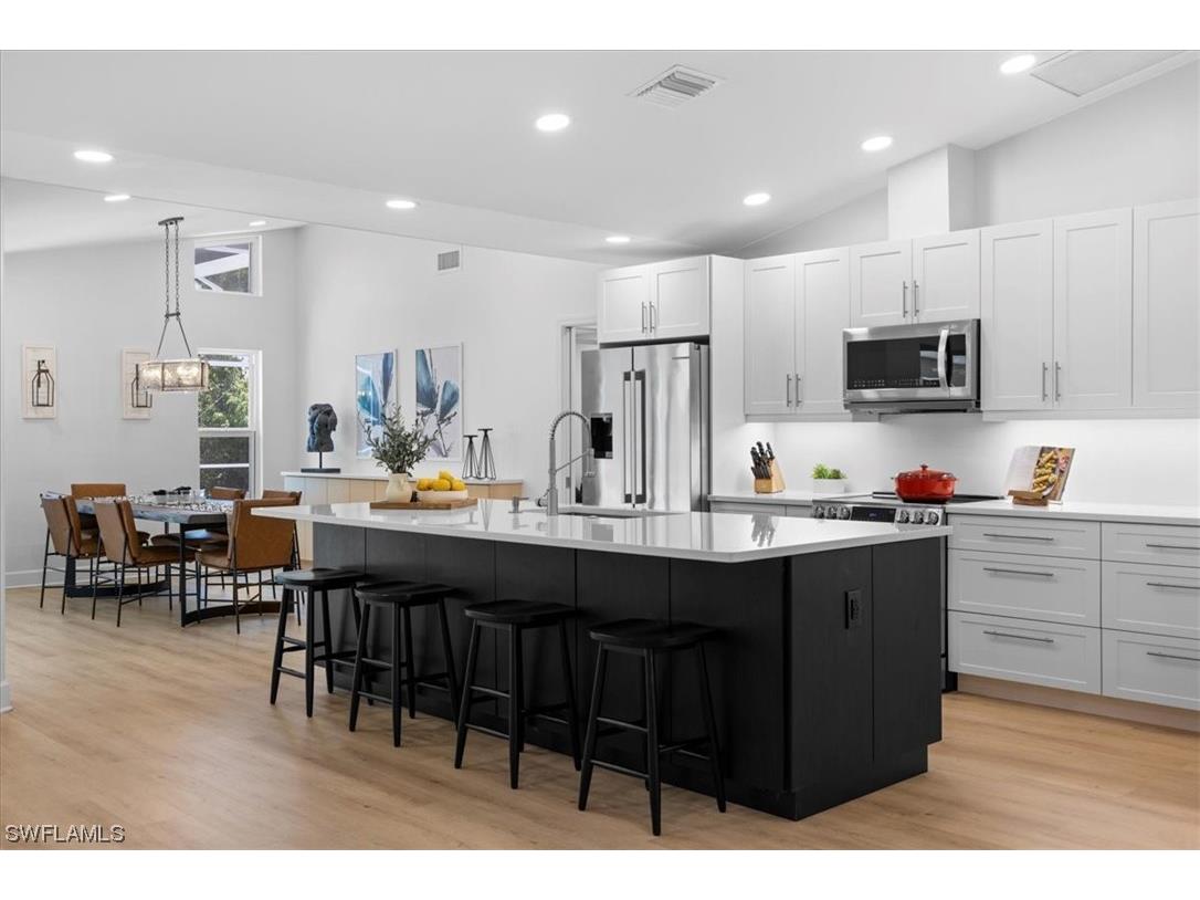 10461 Regent Circle Naples FL 34109 223035517 image1