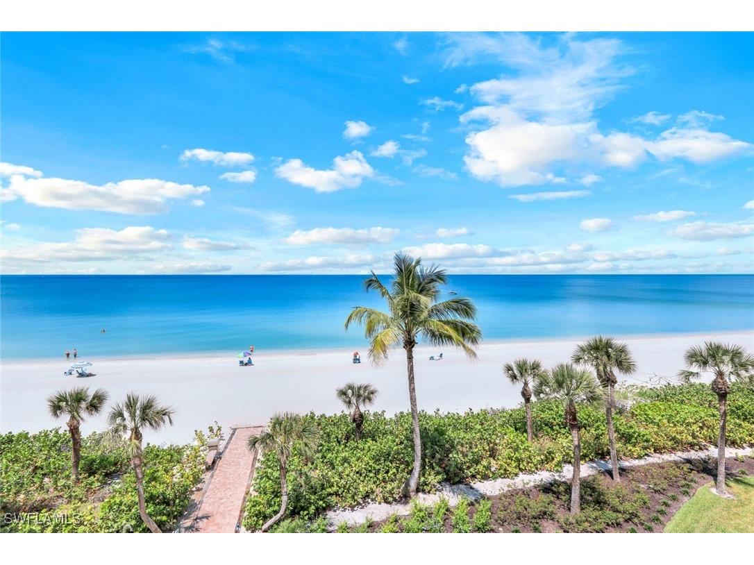 10475 Gulfshore Drive #142 Naples FL 34108 225049673 image1