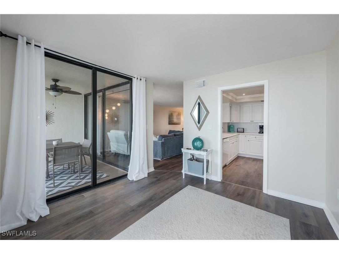 10475 Gulfshore Drive #142 Naples FL 34108 225049673 image7