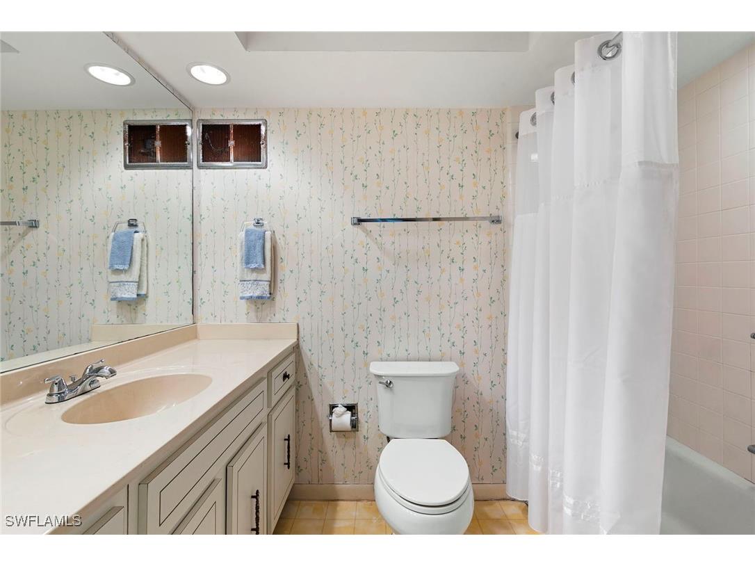 105 Wilderness Drive #B105 Naples FL 34105 225042132 image15