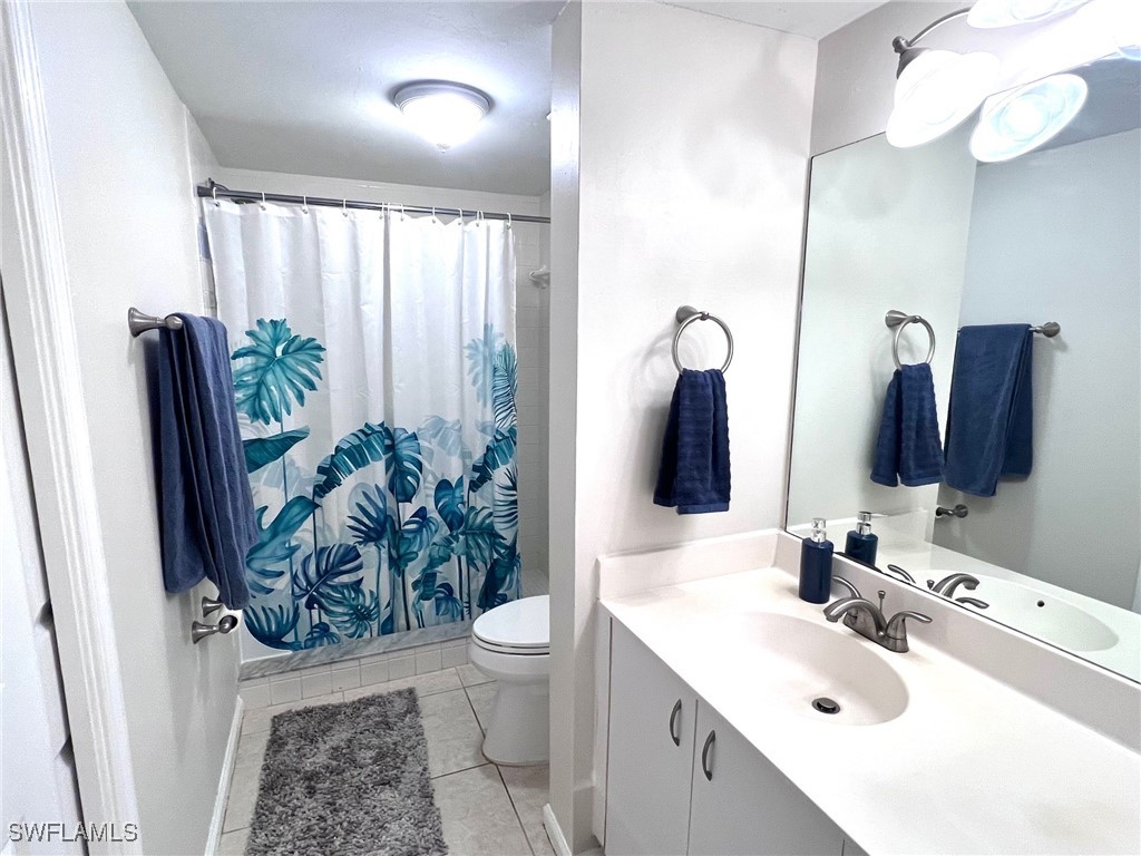 1051 Eastham Way #B104 Naples FL 34104 225042412 image17