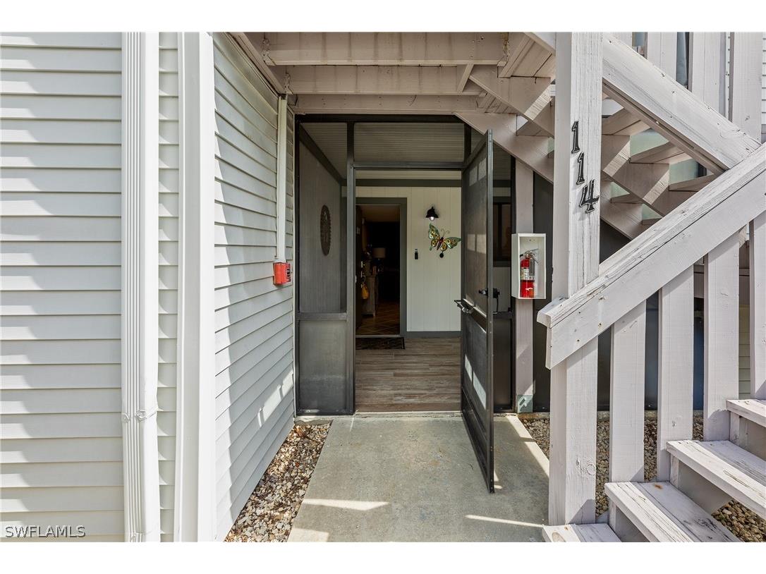 1051 Palm Avenue #114 North Fort Myers FL 33903 224053887 image4