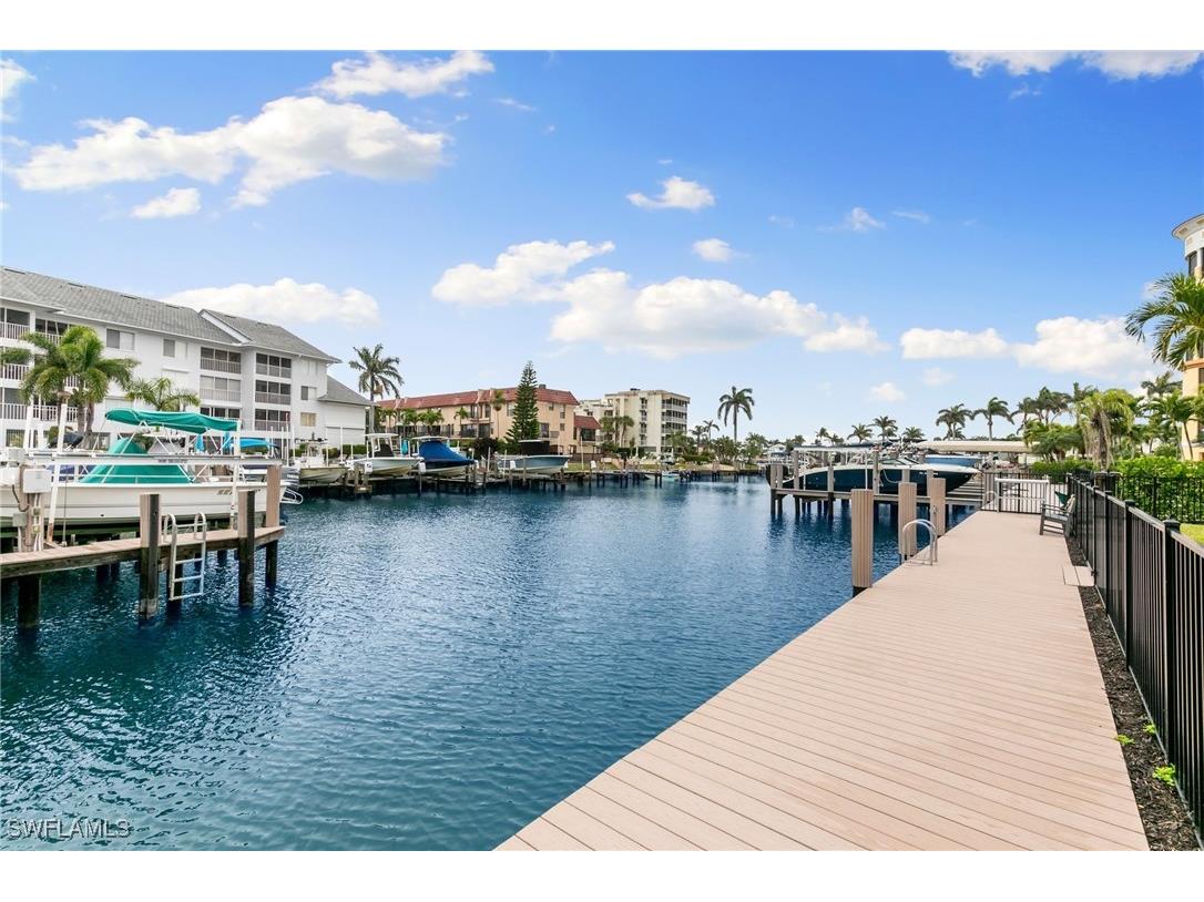 1051 Swallow Avenue #301 Marco Island FL 34145 225026931 image35