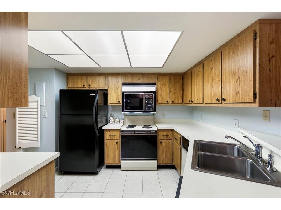 1051 Swallow Avenue #301 Marco Island FL 34145 225026931 image7