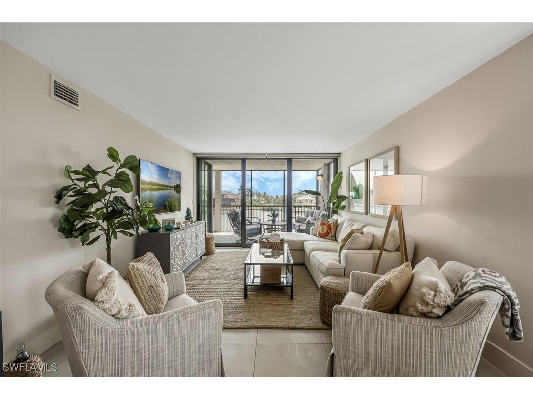 10562 Gulf Shore Drive #202 Naples FL 34108 225054337 image2