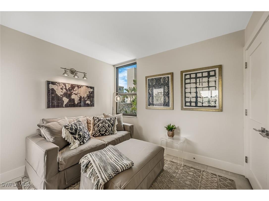 10562 Gulf Shore Drive #202 Naples FL 34108 225054337 image3