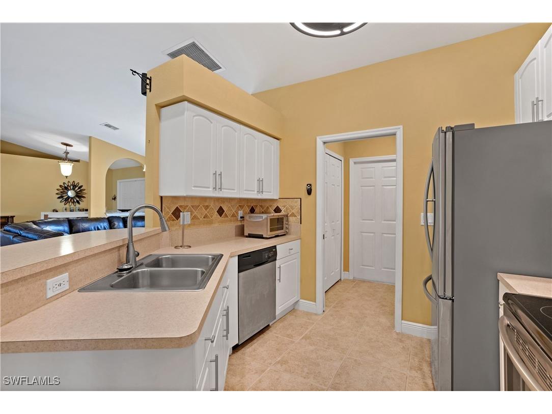 106 SW 11th Terrace Cape Coral FL 33991 225022453 image10