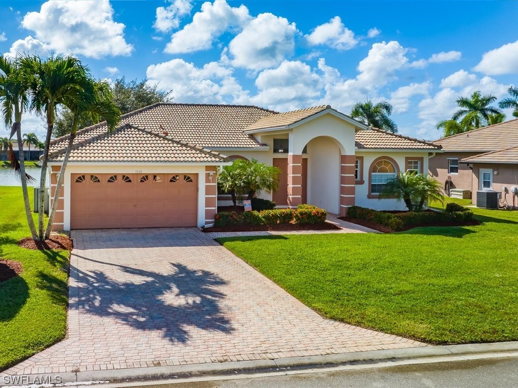 1060 Port Orange Way Naples FL 34120 223084818 image1