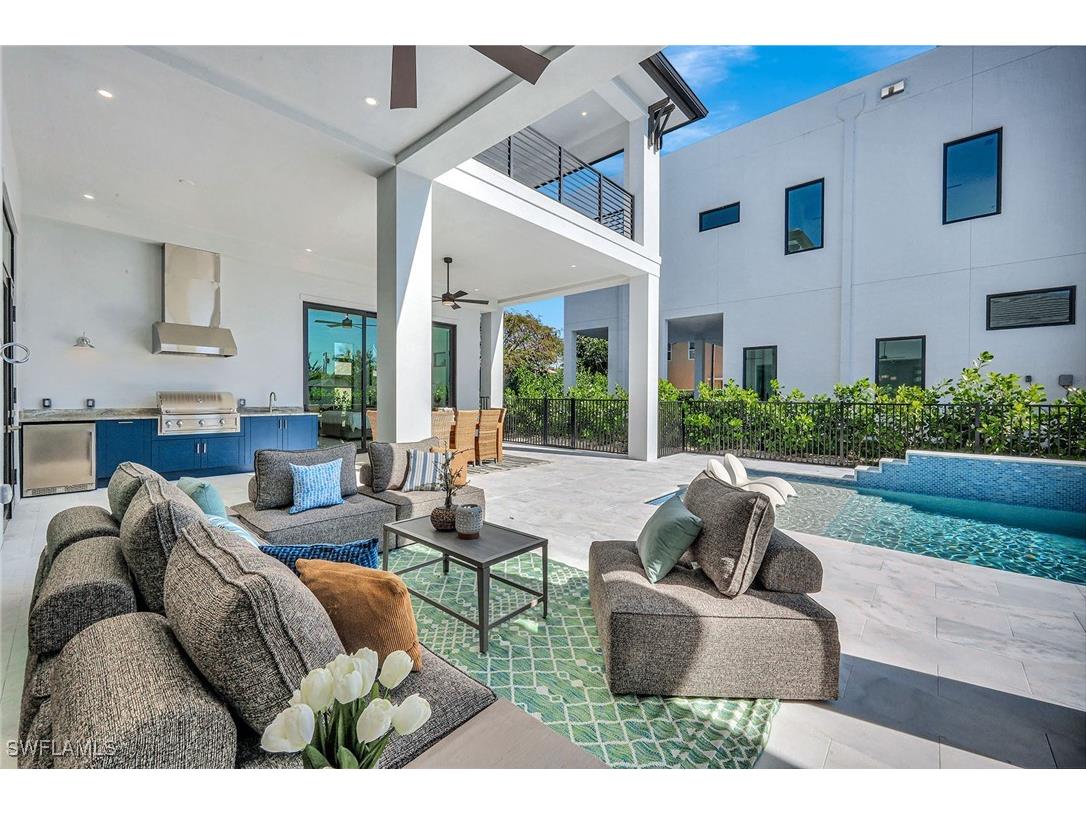 10720 Vanderbilt Drive Naples FL 34108 225007044 image8