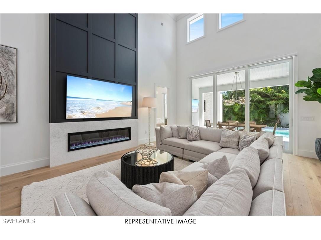 1074 Hollygate Lane Naples FL 34103 224082532 image6