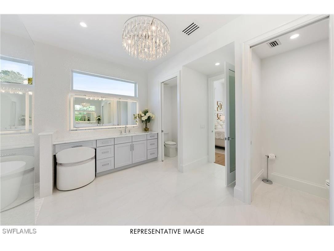 1074 Hollygate Lane Naples FL 34103 224082532 image9