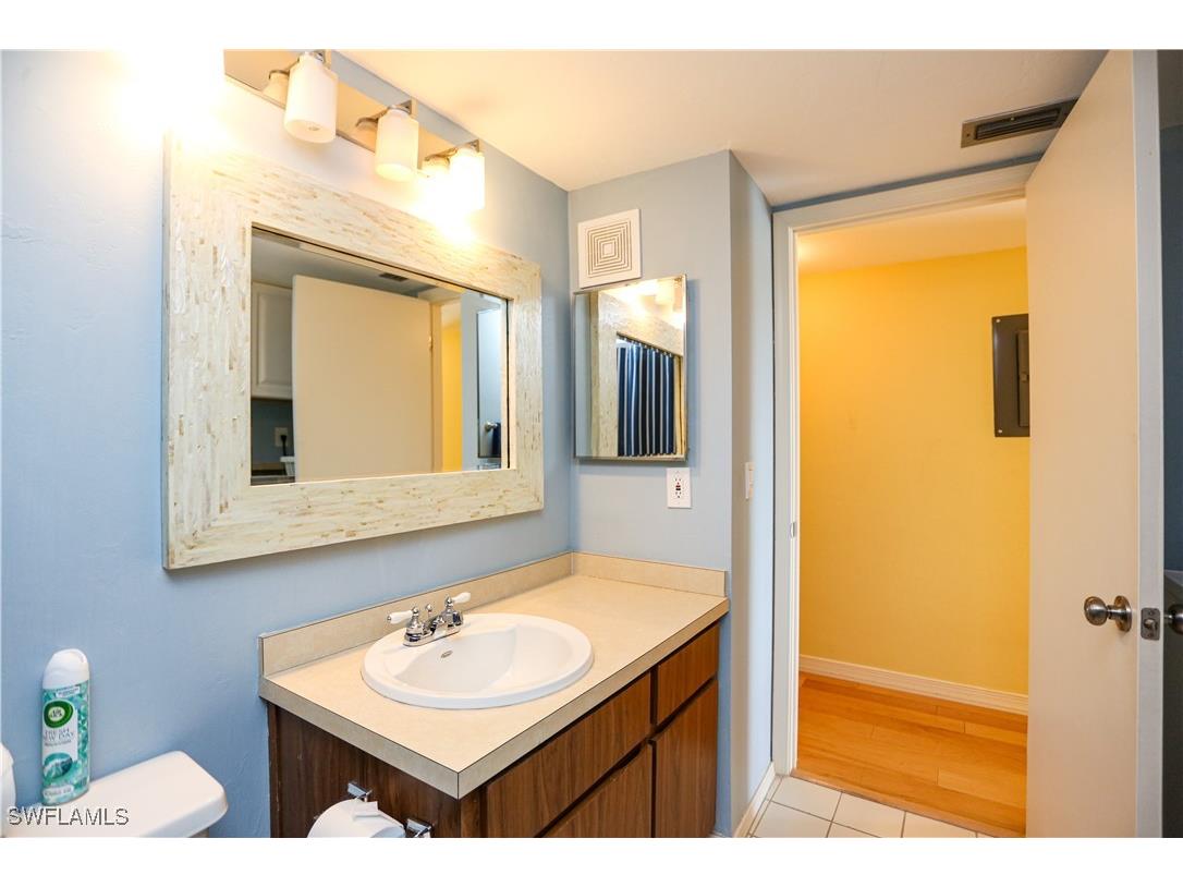 1075 Foxfire Lane #207 Naples FL 34104 225042706 image16