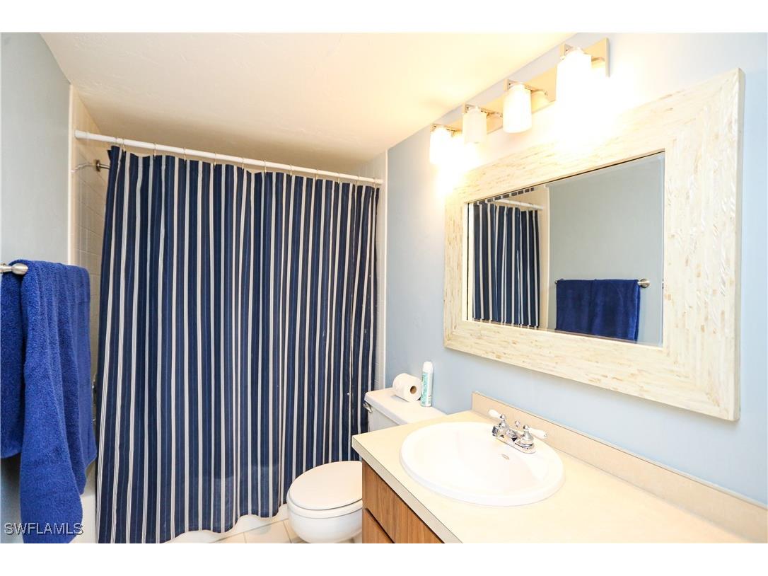 1075 Foxfire Lane #207 Naples FL 34104 225042706 image17