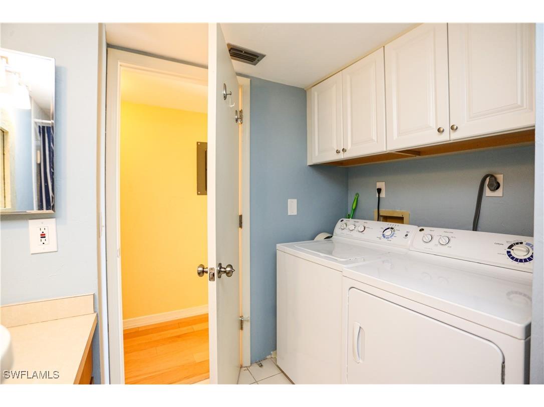 1075 Foxfire Lane #207 Naples FL 34104 225042706 image18