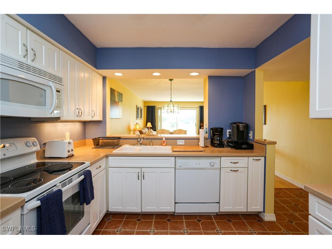 1075 Foxfire Lane #207 Naples FL 34104 225042706 image2