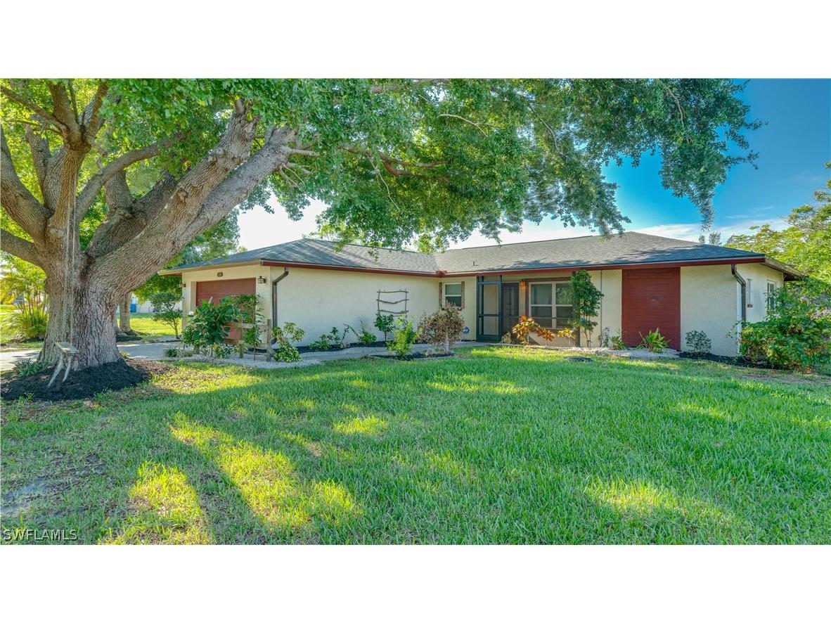 108 Jacaranda Parkway E, Cape Coral, FL, 33909 MLS 224048210 Edina