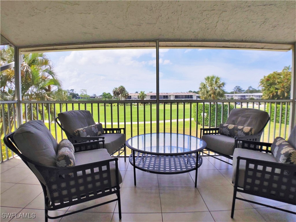 108 Penny Lane #4 Naples FL 34112 225042062 image1