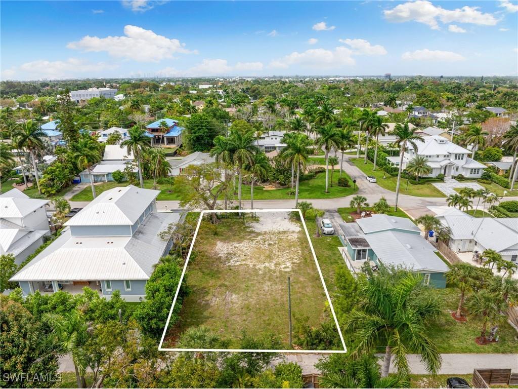 1084 Broad Avenue N Naples FL 34102 225010815 image10