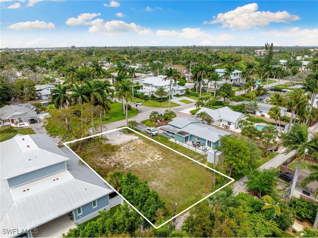 1084 Broad Avenue N Naples FL 34102 225010815 image11