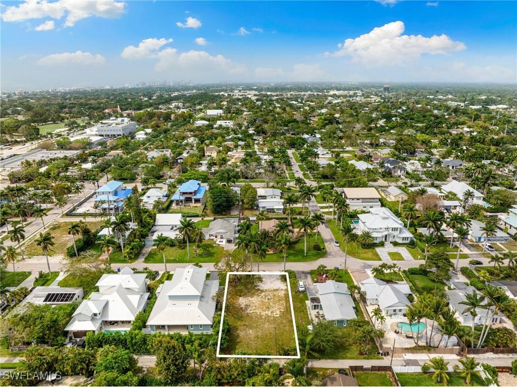 1084 Broad Avenue N Naples FL 34102 225010815 image14