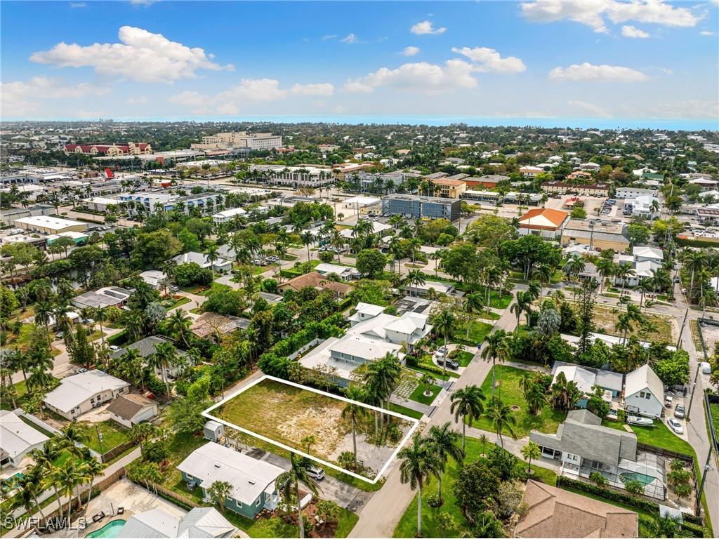 1084 Broad Avenue N Naples FL 34102 225010815 image15