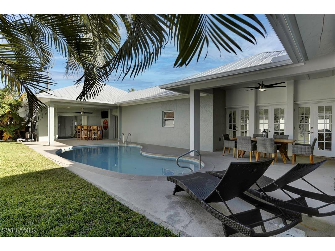 10842 Vanderbilt Drive Naples FL 34108 225044658 image21