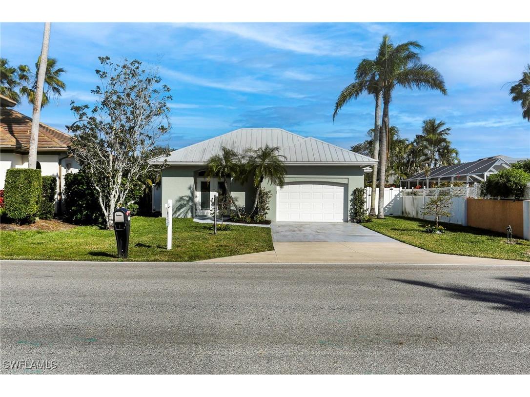 10842 Vanderbilt Drive Naples FL 34108 225044658 image25