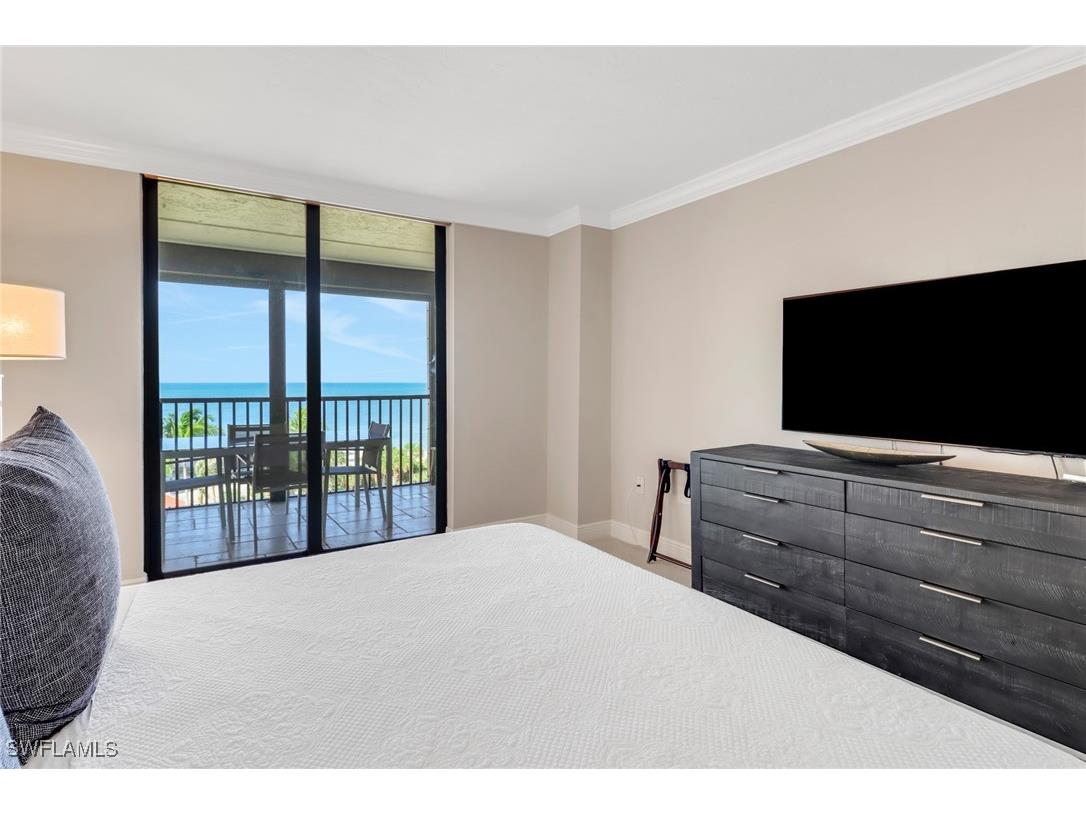 10851 Gulf Shore Drive #502 Naples FL 34108 225043316 image22