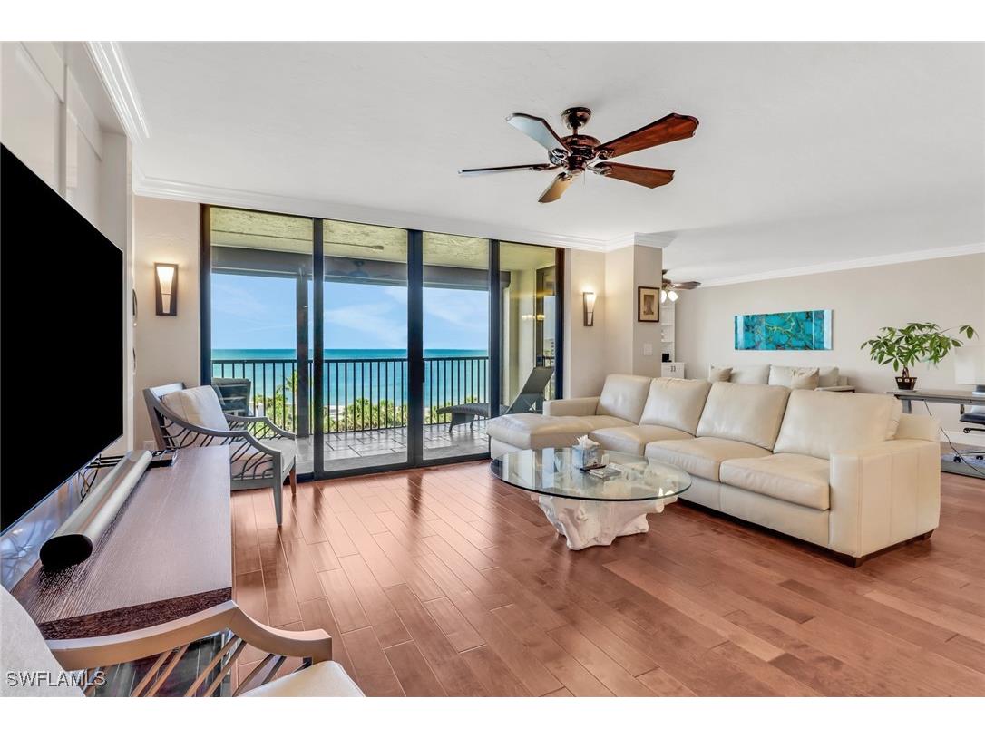 10851 Gulf Shore Drive #502 Naples FL 34108 225043316 image4
