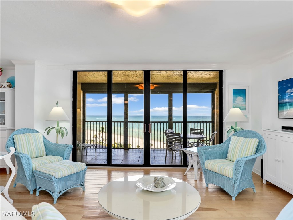 10851 Gulf Shore Drive #605 Naples FL 34108 225043312 image1
