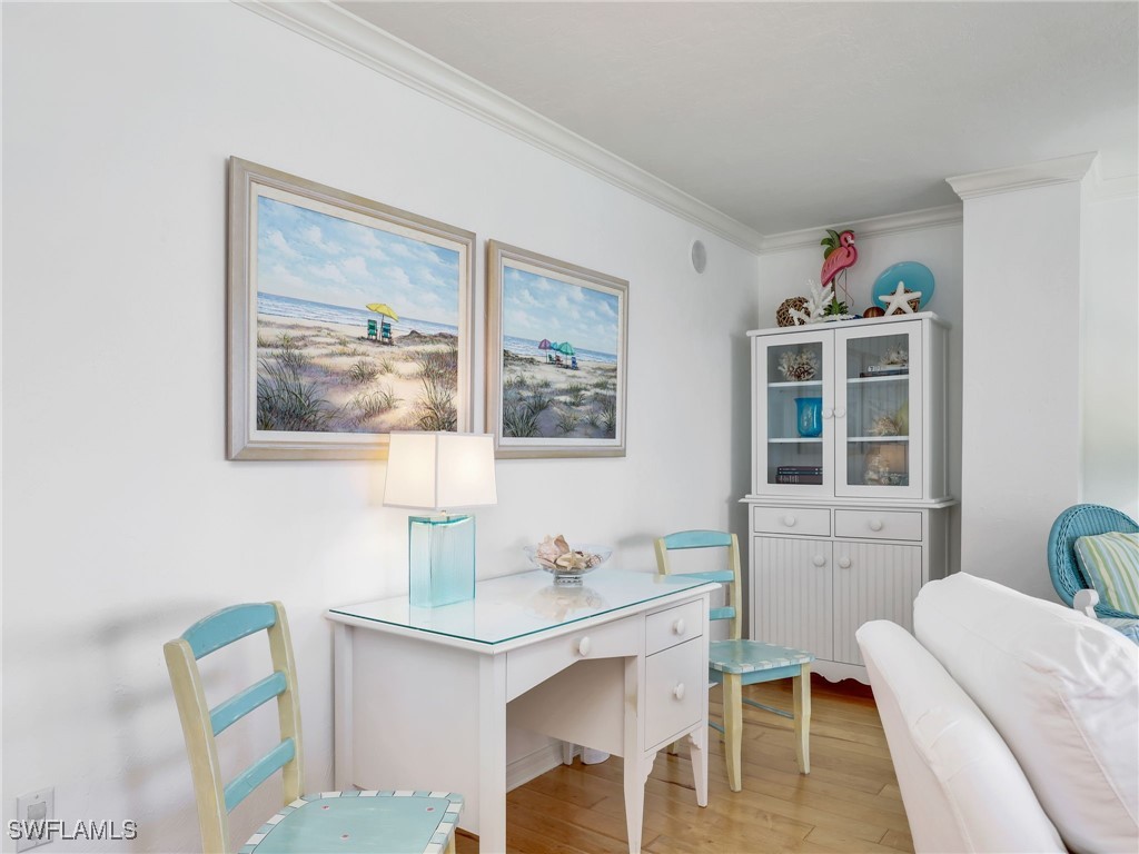 10851 Gulf Shore Drive #605 Naples FL 34108 225043312 image4