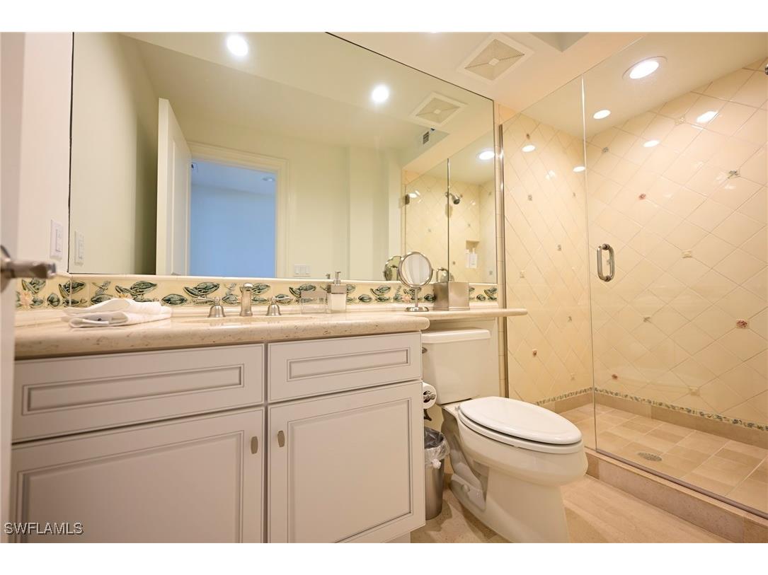 10951 Gulf Shore Drive #905 Naples FL 34108 225048477 image21