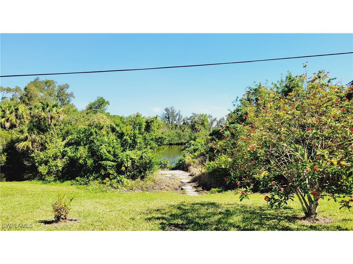 11 Shoreland Drive Fort Myers FL 33905 225027309 image4