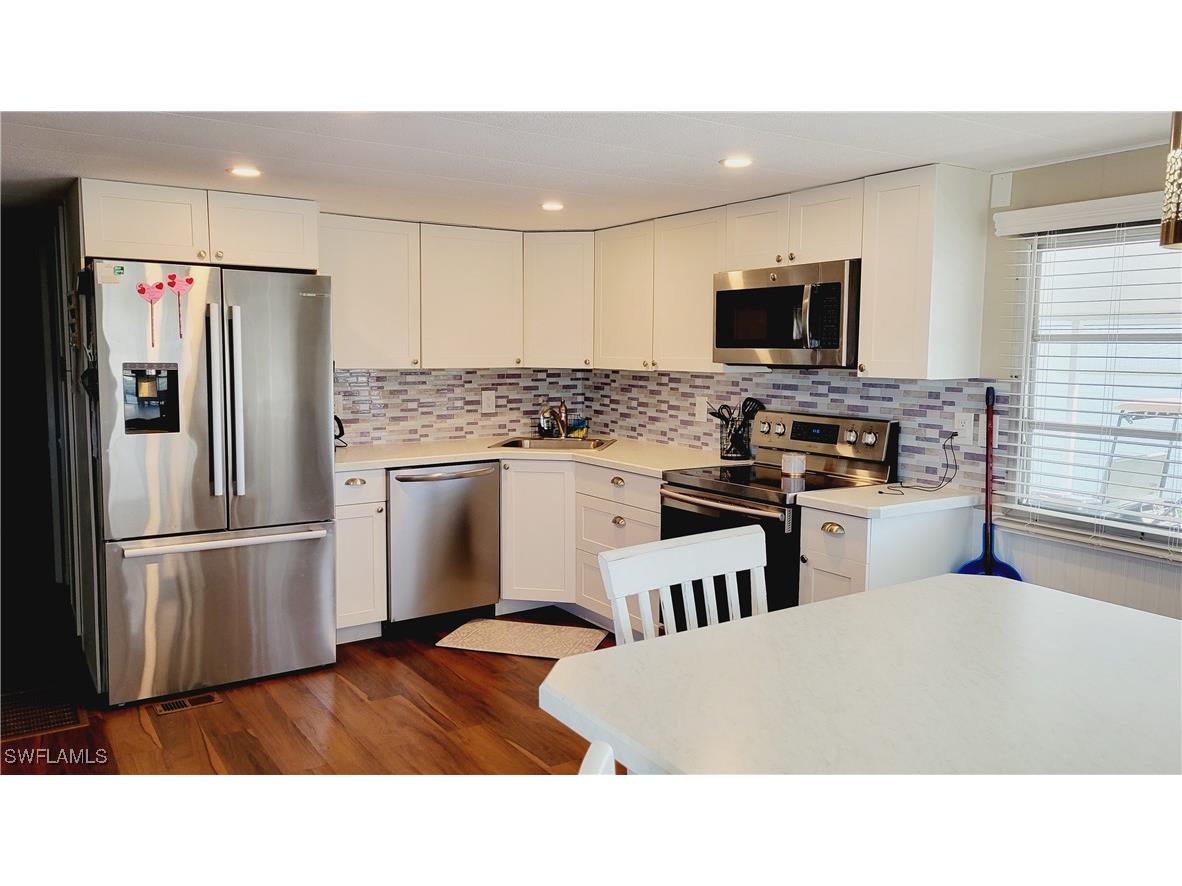 11 Shoreland Drive Fort Myers FL 33905 225027309 image8