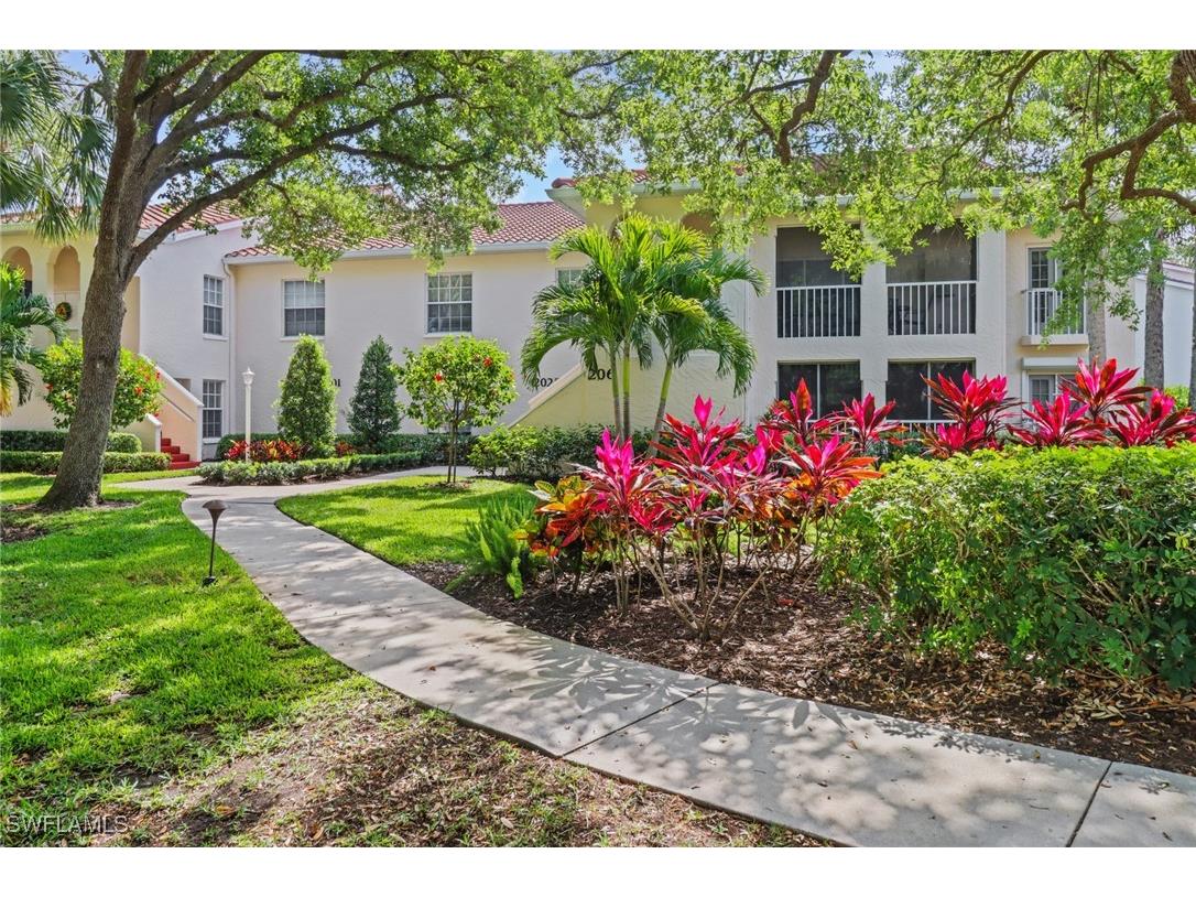 110 Siena Way #206 Naples FL 34119 225030502 image1